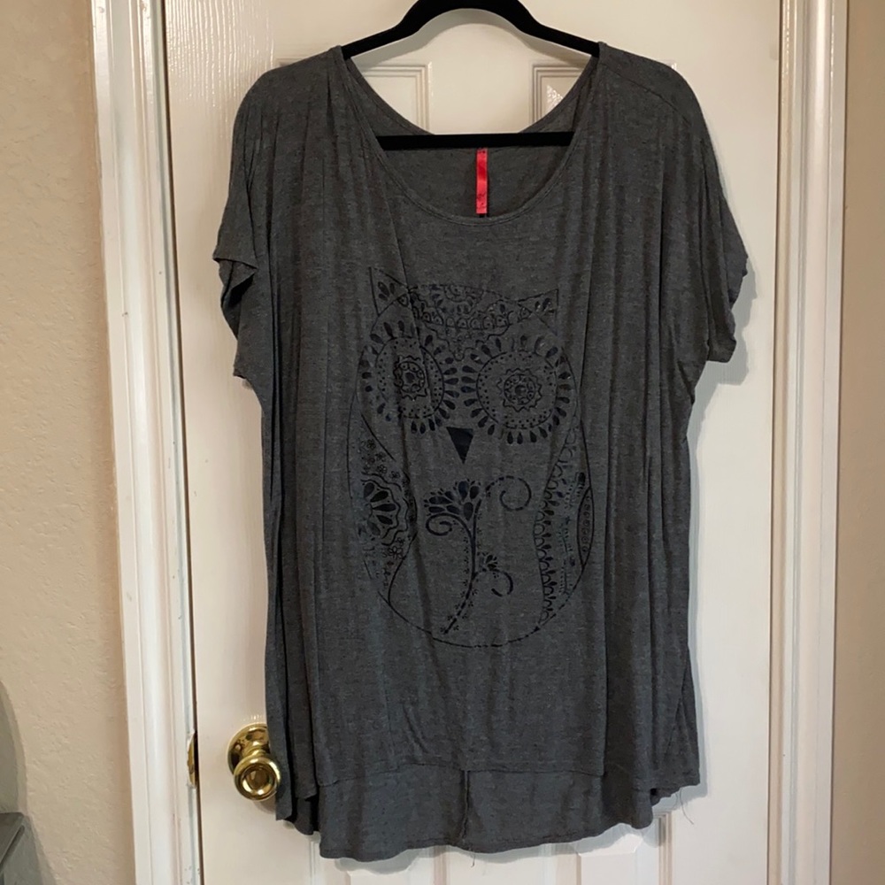 Gray owl shirt